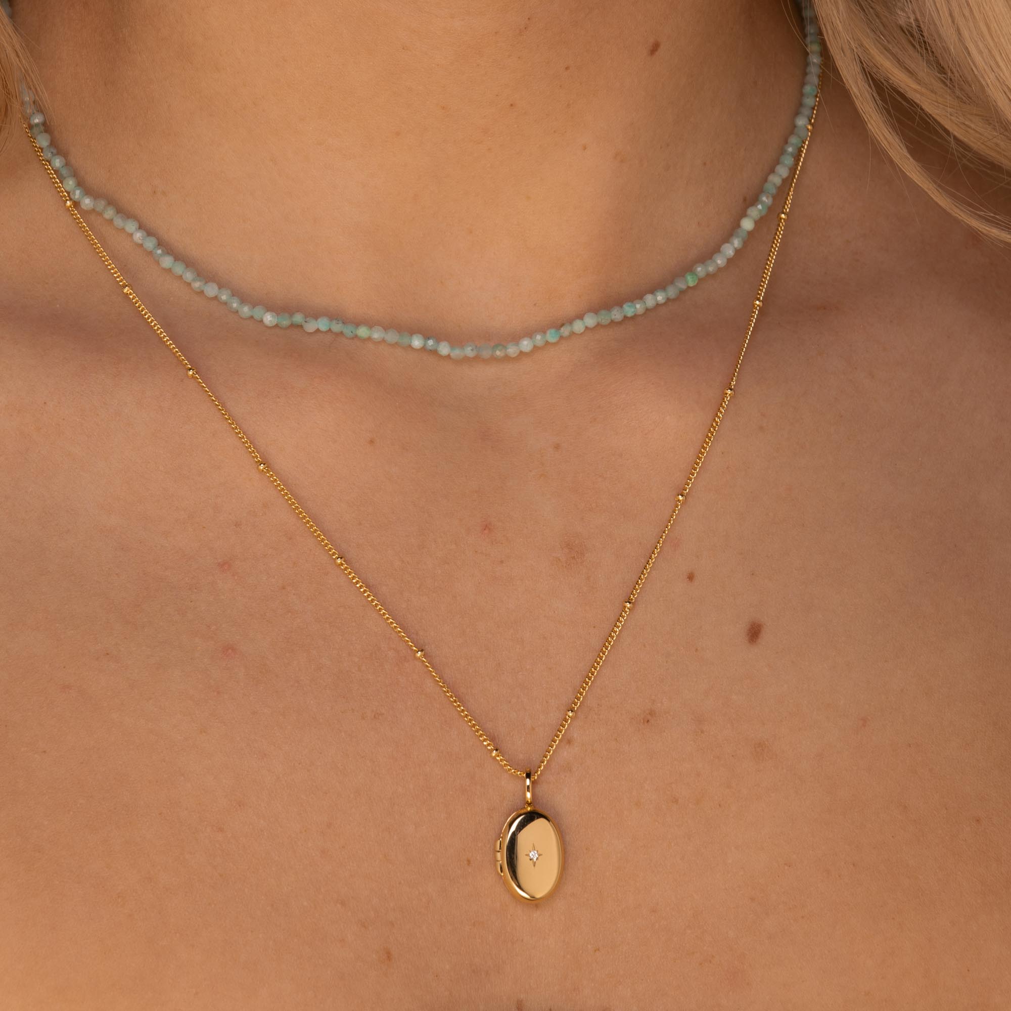 North Star Oval Locket Necklace Gold