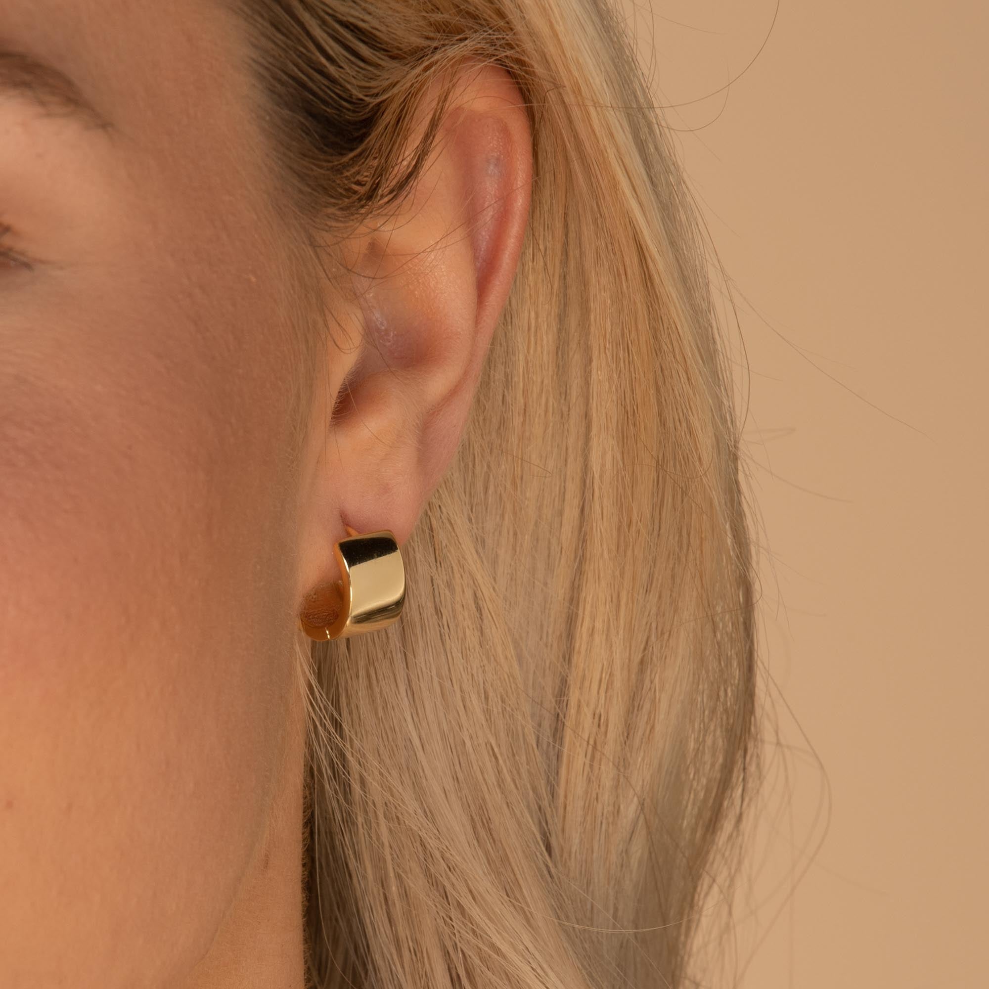 Chunky Huggie Earrings Gold